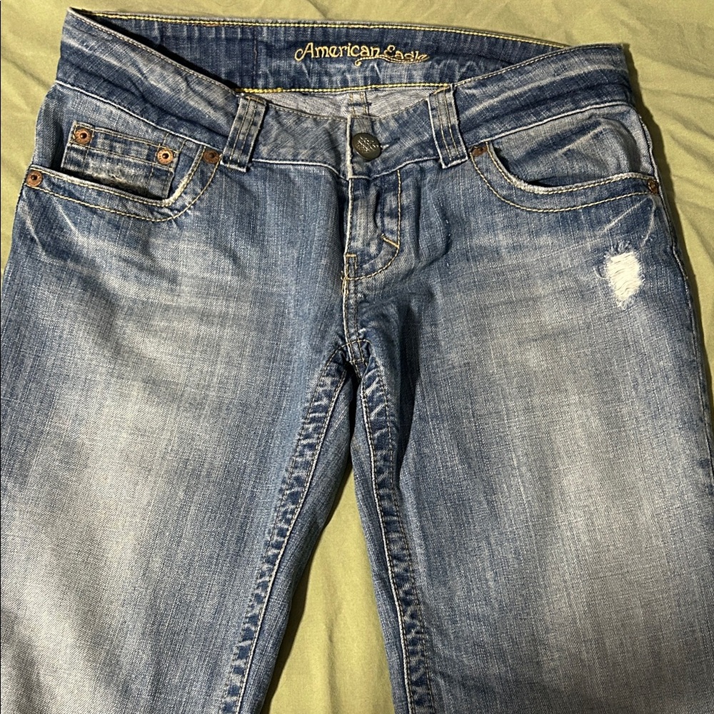 American Eagle Outfitters Women's Light Blue Straight Leg Jeans